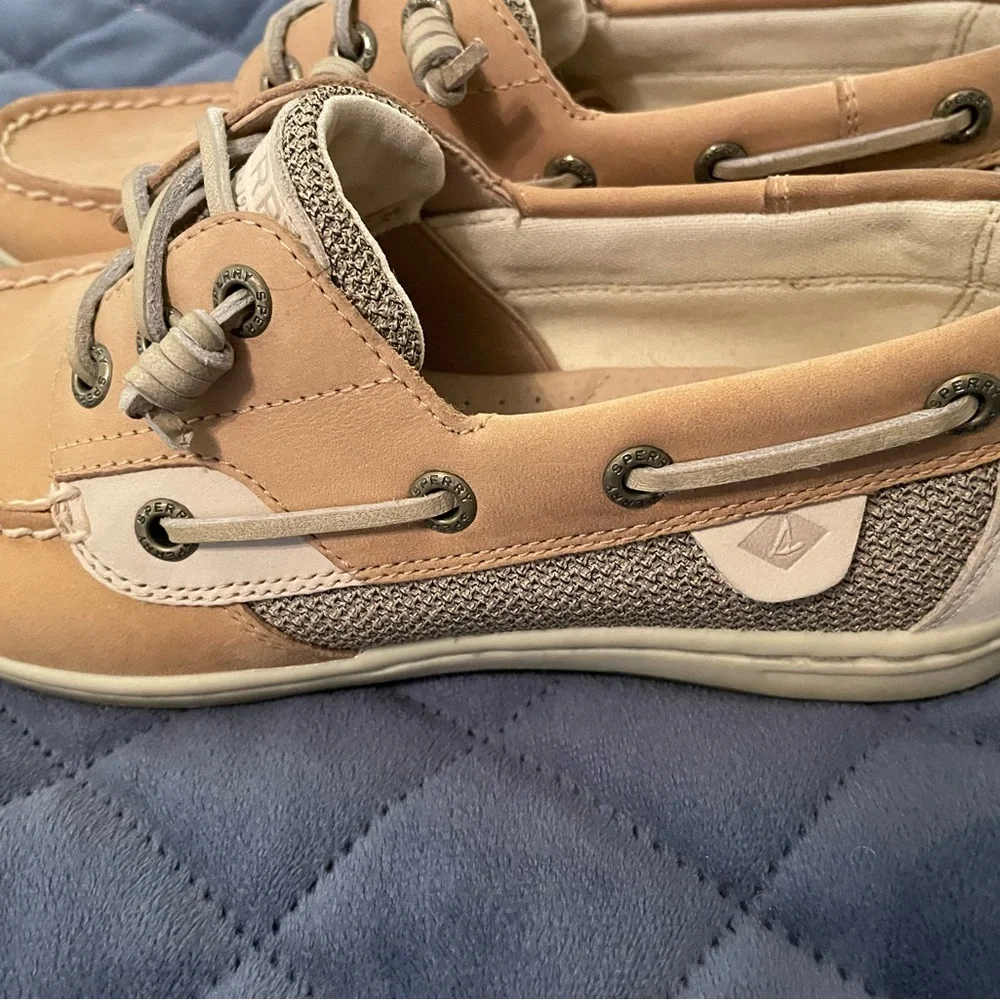 Sperry Men's Light Tan Leather Boat Shoes with Lace Detail